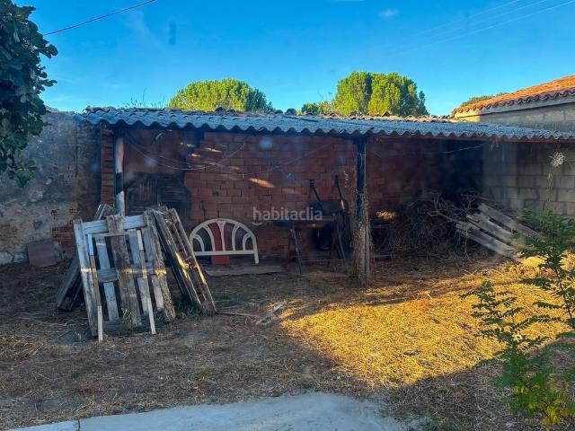 Casa en venta en Sardón de Duero. Oportunidad Casa en Sardón de Duero de cuatro dormitorios. Casas Sardón de.