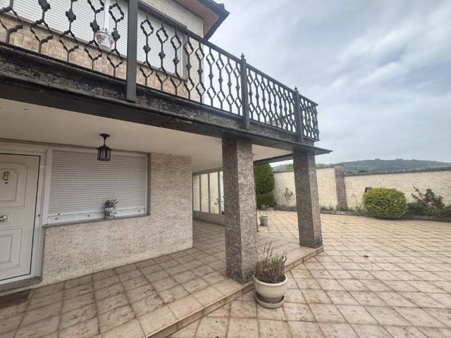Casa en Venta en Sariego