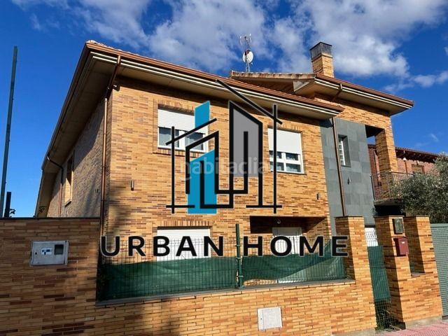 Casa en venta en Sariegos. URBAN HOME VENDE PRECIOSA CASA EN POBLADURA DEL BERNESGA. Casas.
