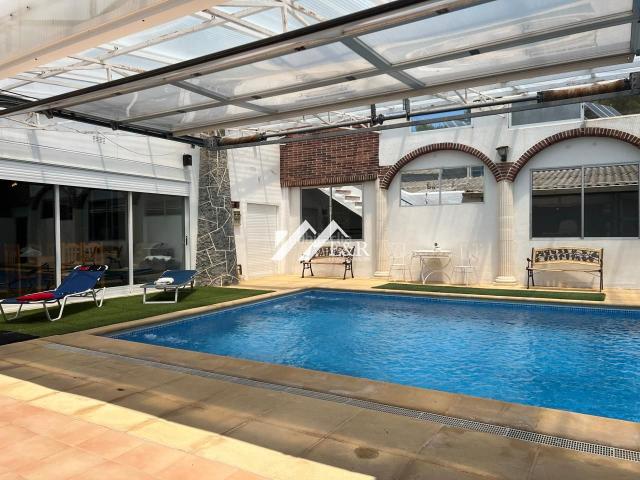 Casa en venta en Sariñena. Ideal Inversores! Magnifica propiedad para comprar en Los Monegros!. Casas.