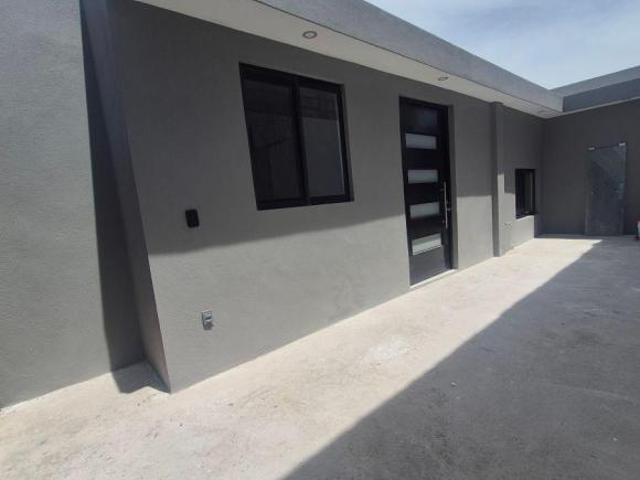 CASA EN VENTA EN SATELITE