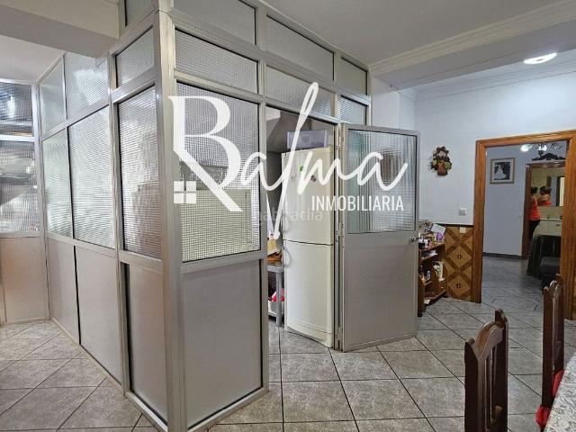 Casa en venta en Sayalonga. 2 en 1 en Sayalonga vivienda y oportunidad de negocio. Casas.