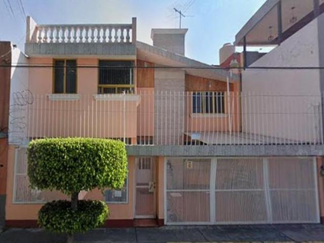 Casa en venta en Sector Popular