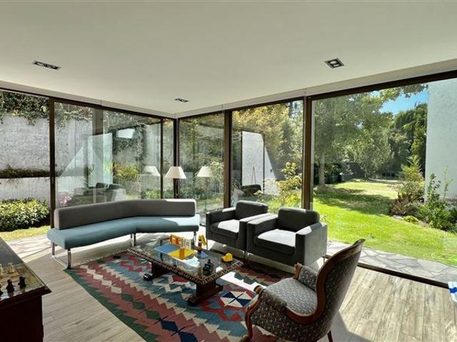Casa en Venta en Sector Plaza Las Condesas Carlos Peña Otaegui, Las Condes