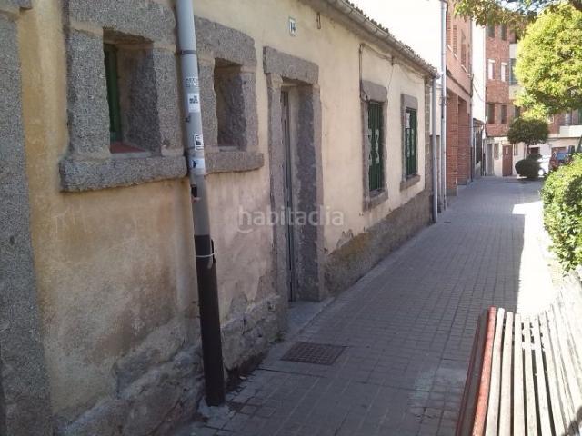 Casa en venta en Segovia, Via Romana. Casa en venta en San Lorenzo, 3 dormitorios. Casas.