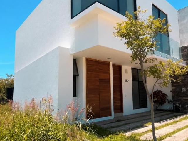 CASA EN VENTA ZAPOPAN NORTE 3 RECÁMARAS