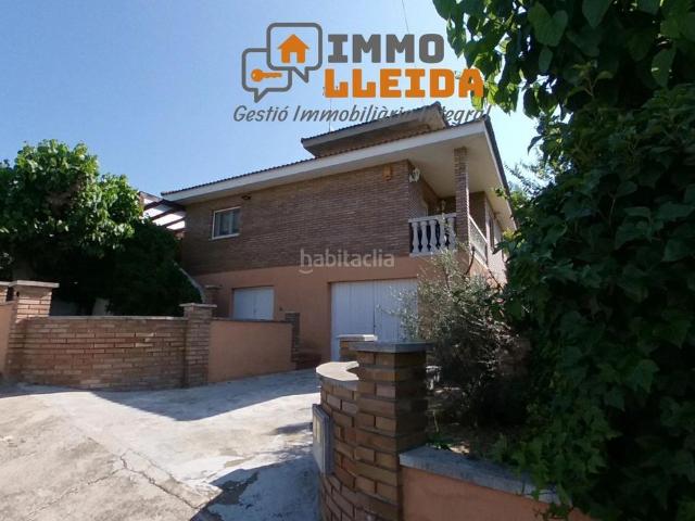 Casa en venta en Sentiu de Sió La. Precioso chalet en la Urbanización Sant Miquel de La Sentiu de Sió!. Casas Sentiu de Sió.