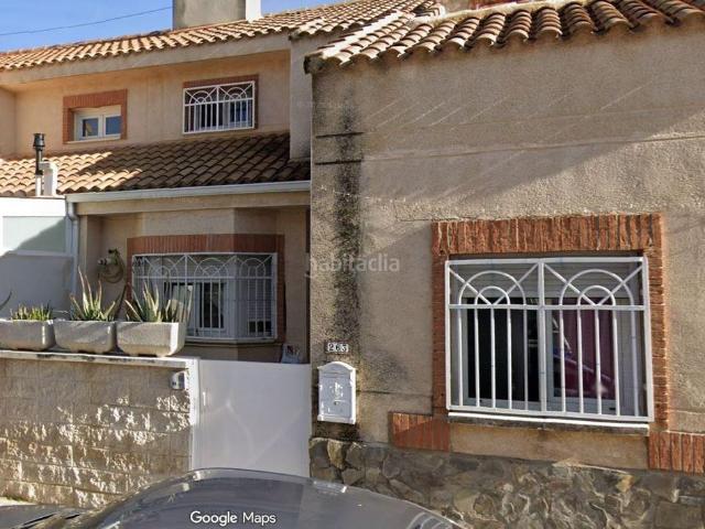 Casa en venta en Seseña, Las Lomas. SE VENDE inmueble ALQUILADO en Seseña. Casas.