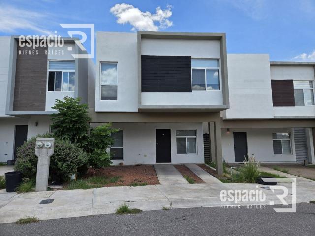 CASA EN VENTA EN SERATTA, ZONA RELIZ CON RECAMARA EN PLANTA BAJA