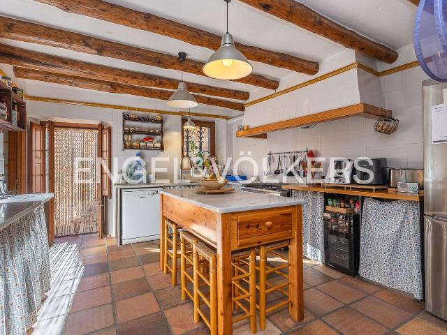 Casa adosada en venta en Seva. Casa de pueblo totalmente reformada. Casas adosadas.