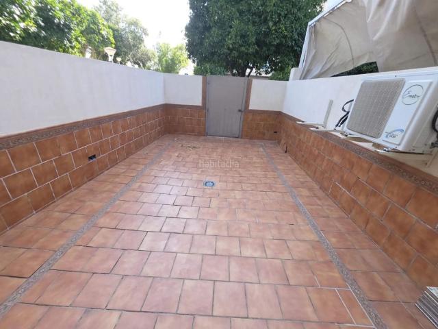 Casa en venta en Sevilla, Colores Entreparques. Casa en venta en Sevilla Este, 4 dormitorios. Casas.