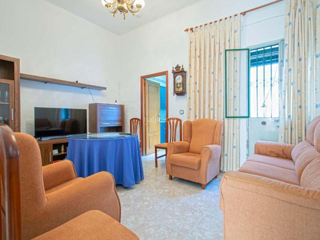 Casa en venta en Sevilla, Barrio del Nervión. Magnífica oportunidad en la Gran Plaza. Casas.