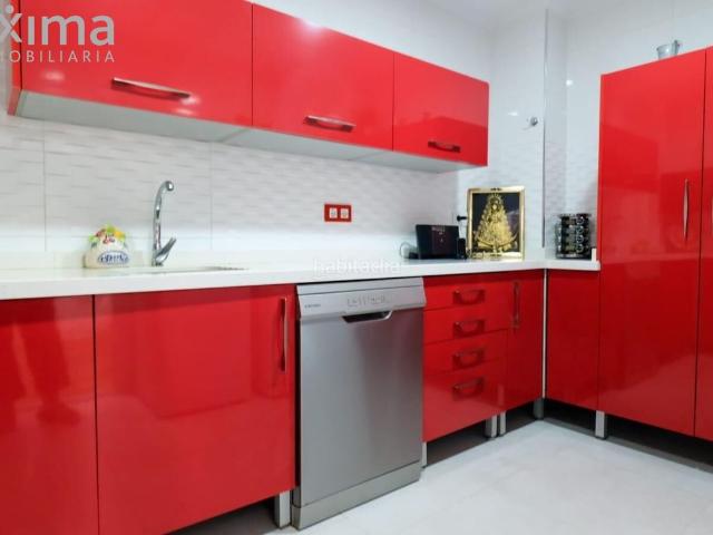 Casa en venta en Sevilla, La Plata. Casa reformada, junto a Avd. de los Gavilanes Cerro del Aguila. Casas.