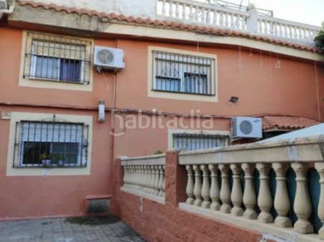 Casa en venta en Sevilla, La Plata. Inmueble en Sevilla. Casas.