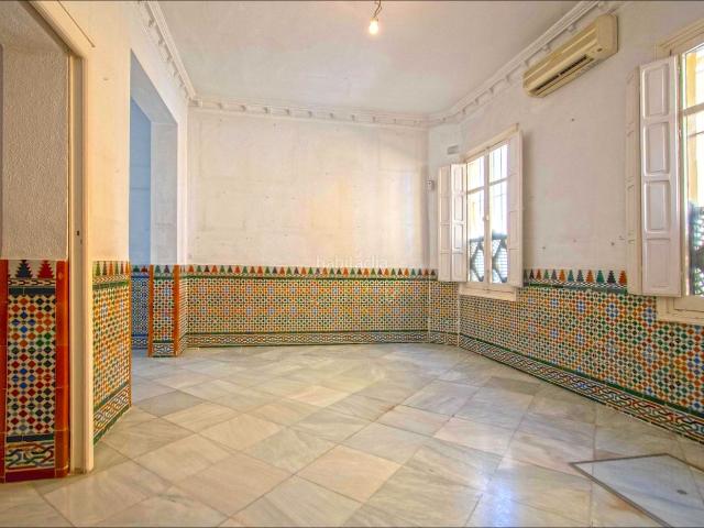 Casa en venta en Sevilla, Santa Catalina. Casa sevillana en centro histórico. Casas.