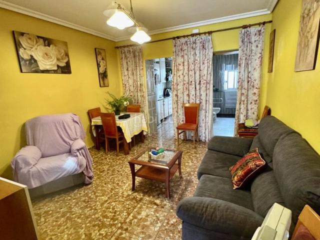 Casa en venta en Sevilla, Triana Oeste. Casa en venta en Triana, 2 dormitorios. Casas.