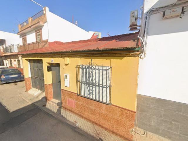 Casa en venta en Sevilla, Valdezorras El Gordillo. Venta casa en Sevilla. Casas.