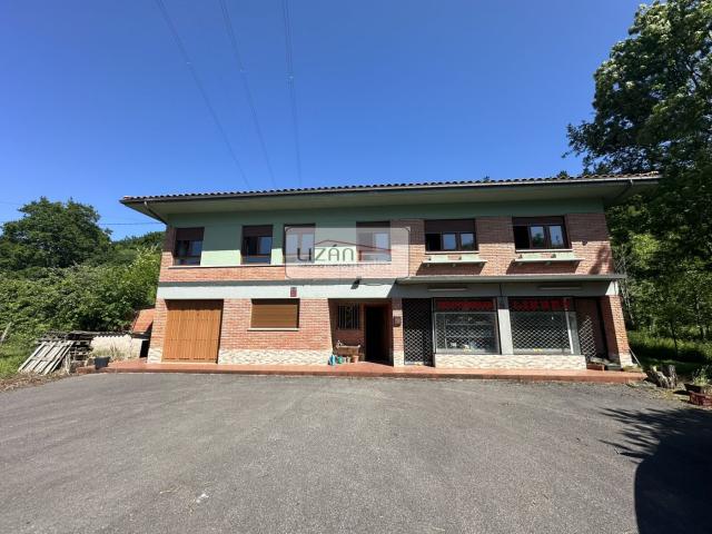 Casa en venta en Siero, Carbayin Lieres Valdesoto. Presentamos una magnífica oportunidad para adquirir una excepcional casa situada en la encantadora zona de Lieres, ideal para aque. Casas.