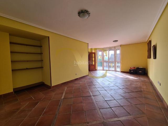 Casa en venta en Siero, La Pola Siero. Chalet pareado a estrenar en Pola de Siero. Casas.