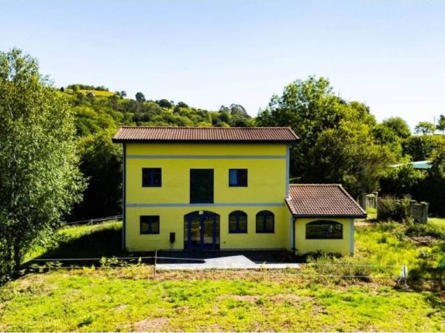 Casa en Venta en Siero