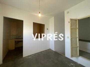 Casa en venta en Sierra de Fuentes. Casa para reformar en una de las mejores zonas de Sierra de Fuentes! Si quieres hacer tú casa a tu gusto esta es la mejor opción. Casas Sierra de.
