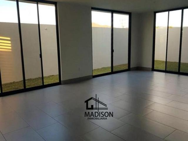 CASA EN VENTA EN SIERRA NOGAL FRENTE A IMSS CERCA DE IBERO, LUX, SUBIRÉ, PLAZA SIERRA NOGAL