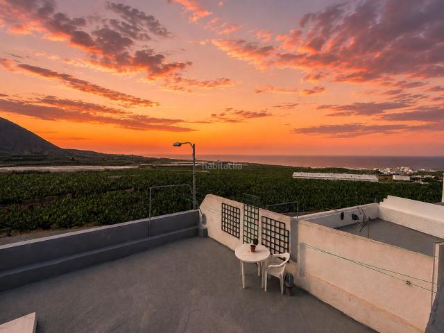 Casa en venta en Silos Los. Se Vende Casa con terreno en Los Silos. Casas Silos.