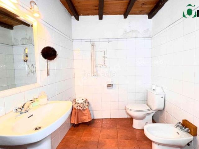 Casa en venta en Silleda. Casa de piedra con hórreo y finca en ayuntamiento de Silleda. Casas.