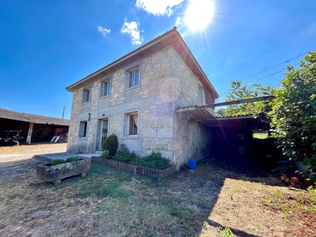 Casa en venta en Silleda. CASA DE PIEDRA CON TERRENO AMPLIO EN SILLEDA. Casas.