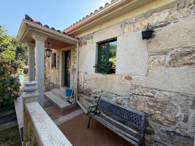 Casa en venta en Silleda. VIVIENDA RESTAURADA. Casas.