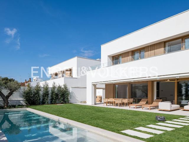 Casa en venta en Sitges, Vallpineda Santa Bàrbara Costa Dorada. Exclusiva casa certificada Passivhouse en Sitges. Casas.