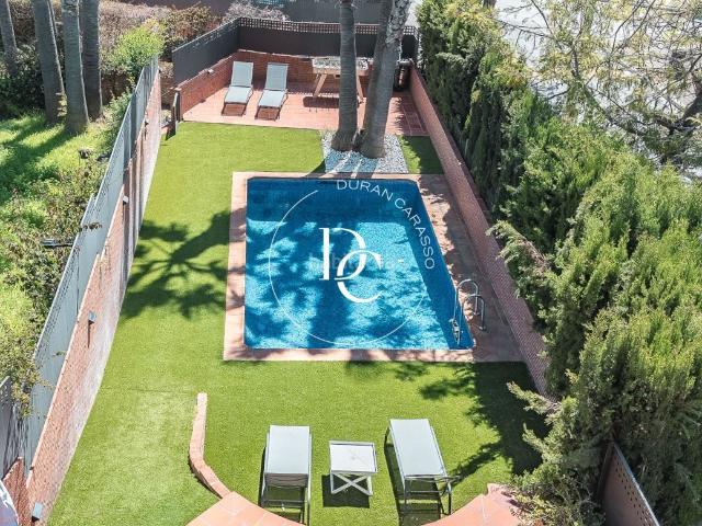 Casa en venta en Sitges, Ametllers Poble Sec Costa Dorada. Casa de lujo de 309 m2 con piscina en venta en Sitges. Casas.