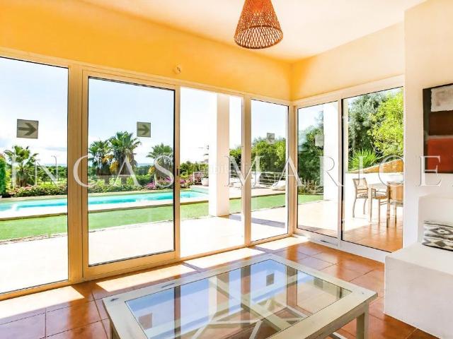 Casa en venta en Sitges, Can Girona Terramar Vinyet Costa Dorada. CHALET CON VISTAS PANORÁMICAS EN CAN GIRONA SITGES. Casas.