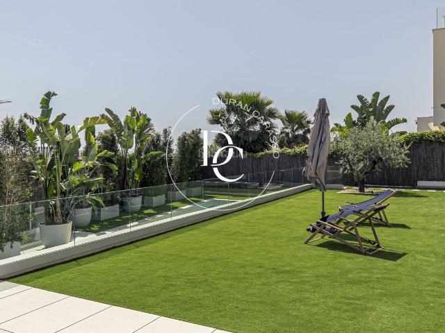 Casa en venta en Sitges, Can Pei Costa Dorada. Casa de lujo de 561 m2 con piscina y vistas en venta en La Plana, Sitges. Casas.