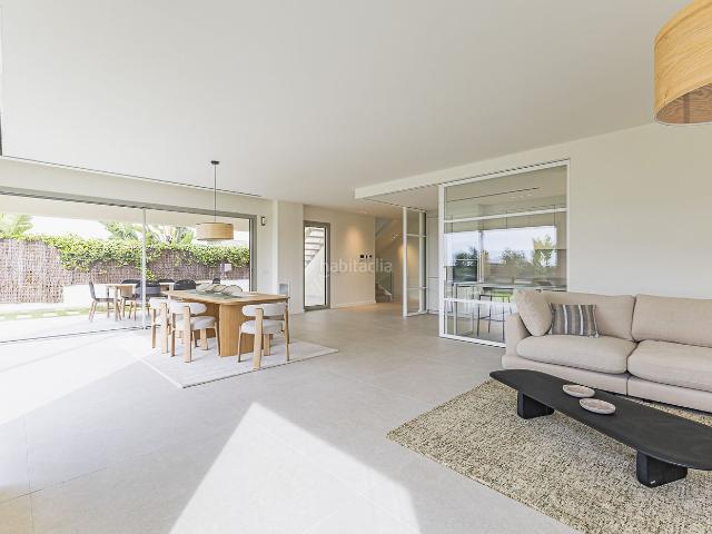 Casa en venta en Sitges, La Plana Costa Dorada. Excepcional casa con fantásticas vistas al mar y garaje de 162 m2 en Sitges. Casas.
