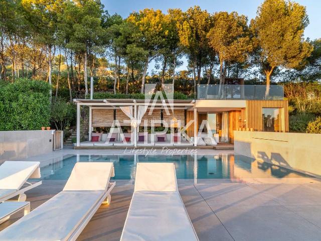 Casa en venta en Sitges, Les Botigues de Sitges Costa Dorada. Propiedad de alto standing en venta con vistas panorámicas en el Garraf II. Casas.