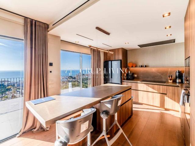 Casa en venta en Sitges, Levantina Montgavina Quintmar Costa Dorada. EXCEPCIONAL VILLA CON ESPECTACULARES VISTAS PANORÁMICAS AL MAR. Casas.