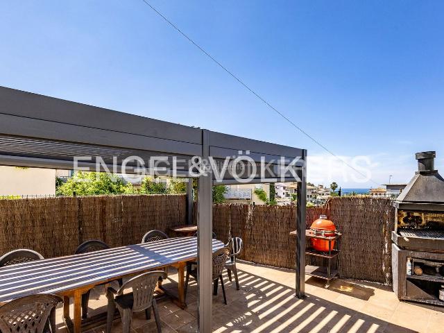 Casa en venta en Sitges, Levantina Montgavina Quintmar Costa Dorada. Oasis de Lujo y Tranquilidad Mediterránea en Sitges. Casas.