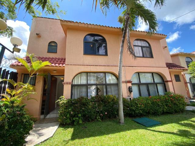 Casa en venta en sm 15 Cancun Oportunidad