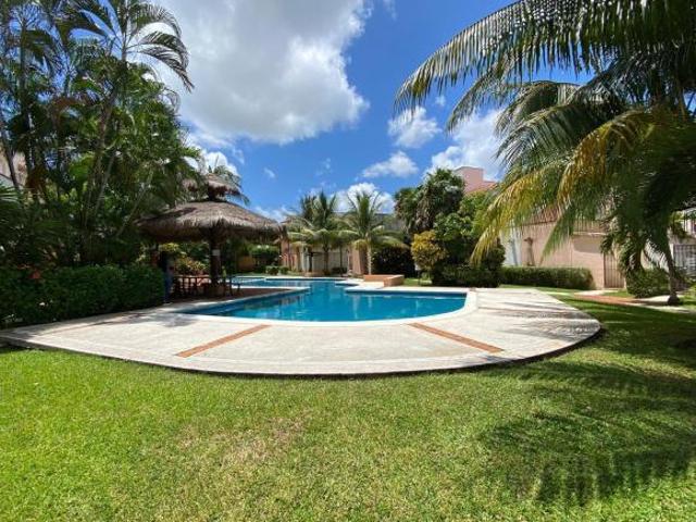Casa en venta en sm 15 Cancun Oportunidad