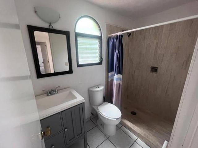 Casa en venta en SM 18, Cancún – Con alberca, seguridad