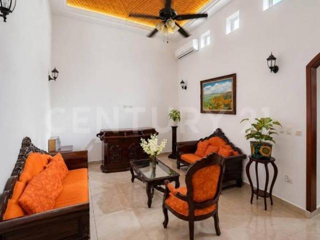 CASA EN VENTA EN SMZA 17 CALLE PUNTA MOLAS, CANCUN