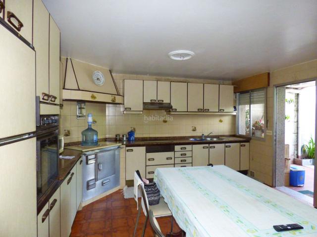 Casa en venta en Soba. Se vende casa en Puenteareas. Casas.