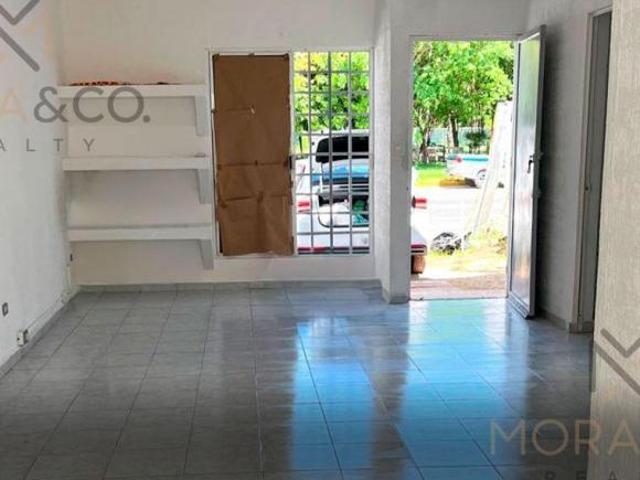 Casa en Venta en Sol del Mayab | 2 Recámaras y Potencial Comercial