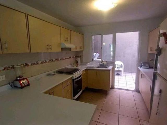 CASA EN VENTA EN SOLARES, XOCHITEPEC: TU NUEVO HOGAR EN MORELOS