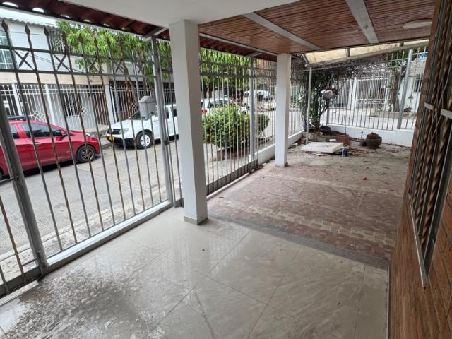 Casa En Venta En Soledad En Los Robles V389925