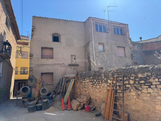 Masía en venta en Solivella. Casa de poble reformada. Masías.