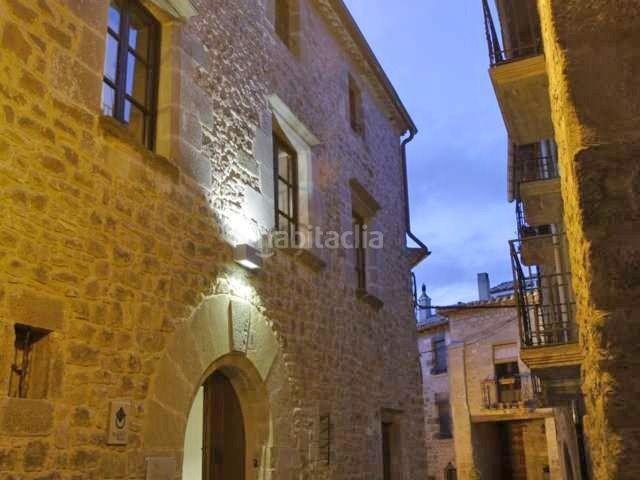 Casa en venta en Sos del Rey Católico. Edificio singular. Casas Sos del Rey.