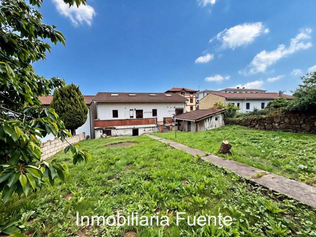 Casa en venta en Sopuerta. CASA CON JARDIN Y TERRAZA EN SOPUERTA. Casas.