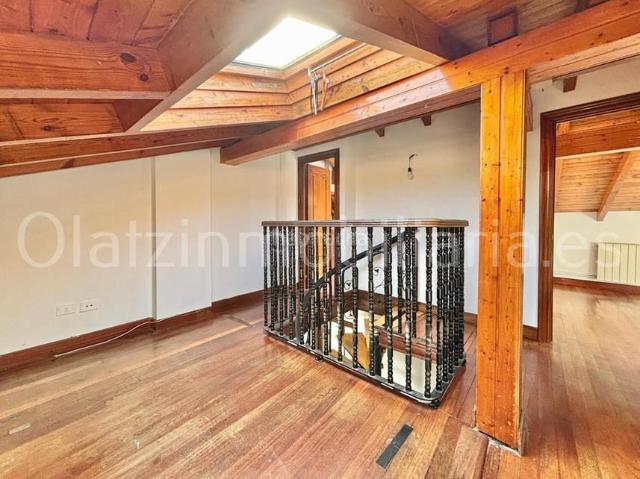 Casa en venta en Sopuerta. Casa en venta en La Baluga, 7 dormitorios. Casas.